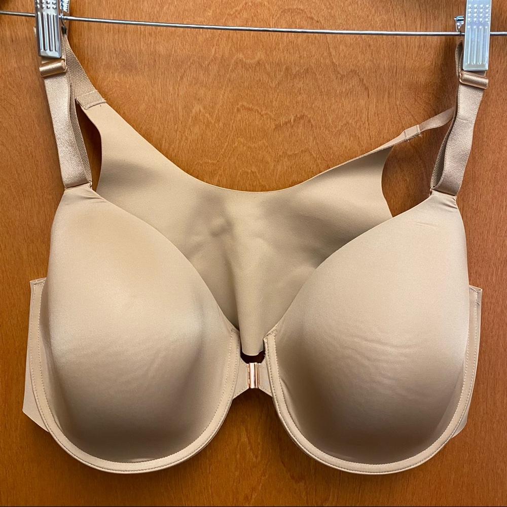 Soma Vanishing 360 bra, front close, 40DD